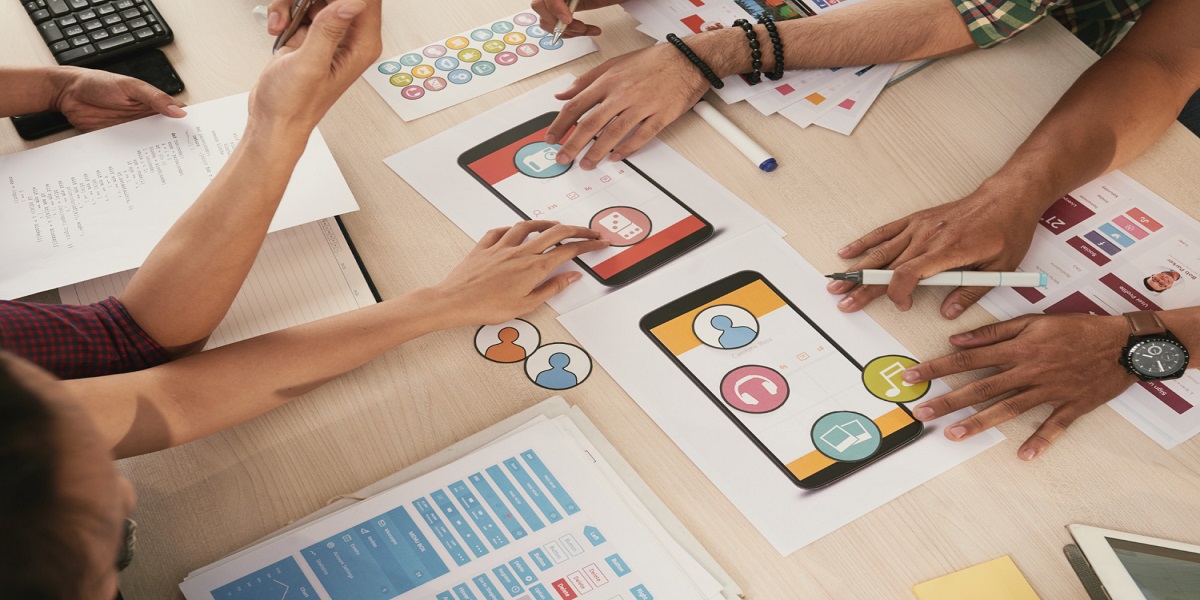 Unlocking Business Success: The Advantages of Opting for a Custom Mobile App Development Company