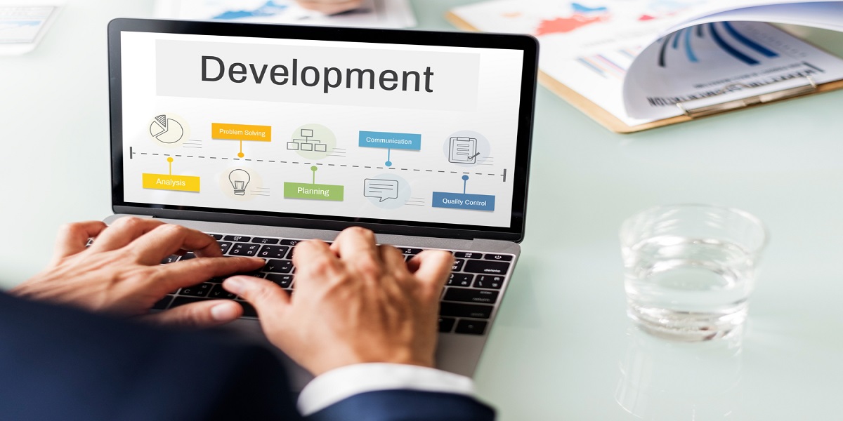 Making the Right Choice: Cross-Platform App Development vs. Native iOS App Development